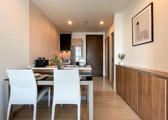 200m Bts L Large 47 Sqm L Rooftop Pool 公寓 曼谷