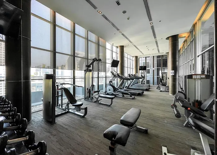 200m Bts L Large 47 Sqm L Rooftop Pool *