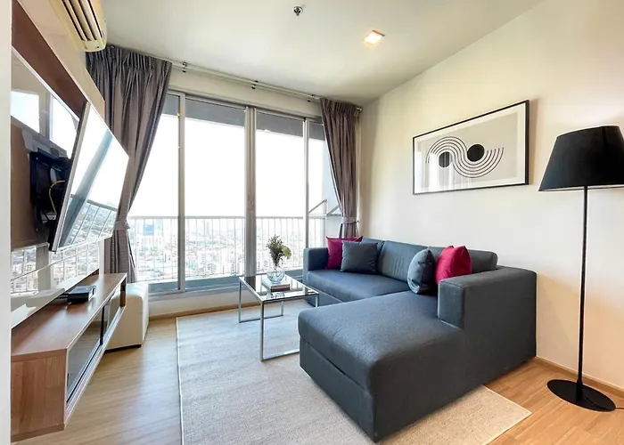 200m Bts L Large 47 Sqm L Rooftop Pool *